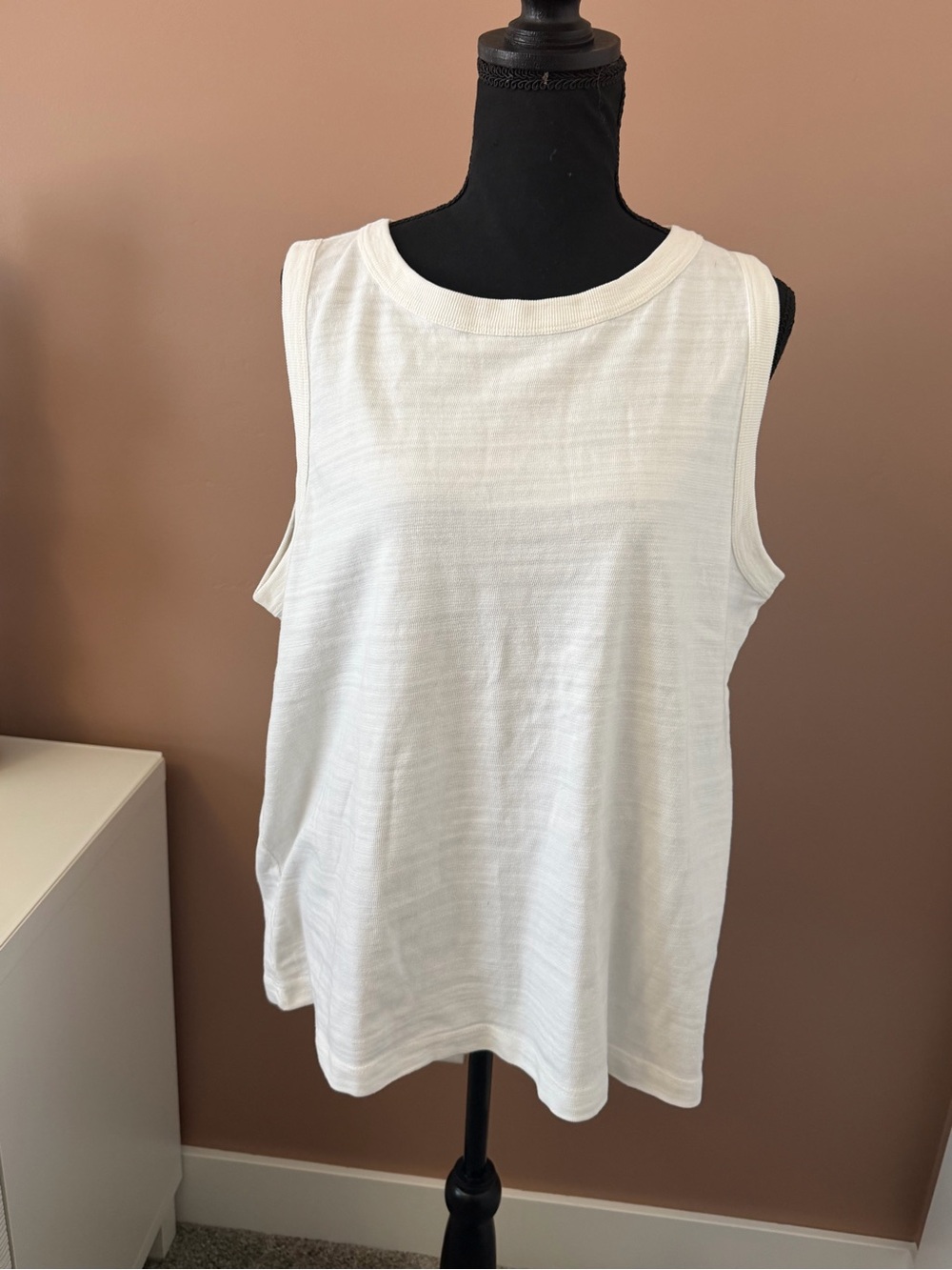 LOFT White Sleeveless Tank Top